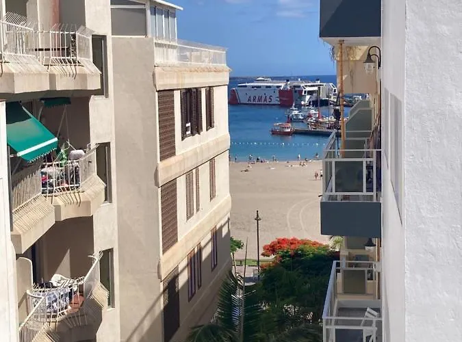 La Paloma * ארונה