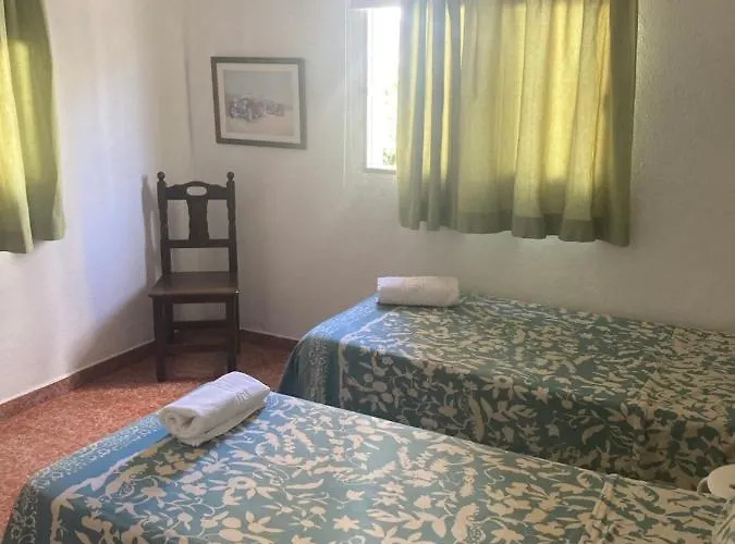 La Paloma Guest house *